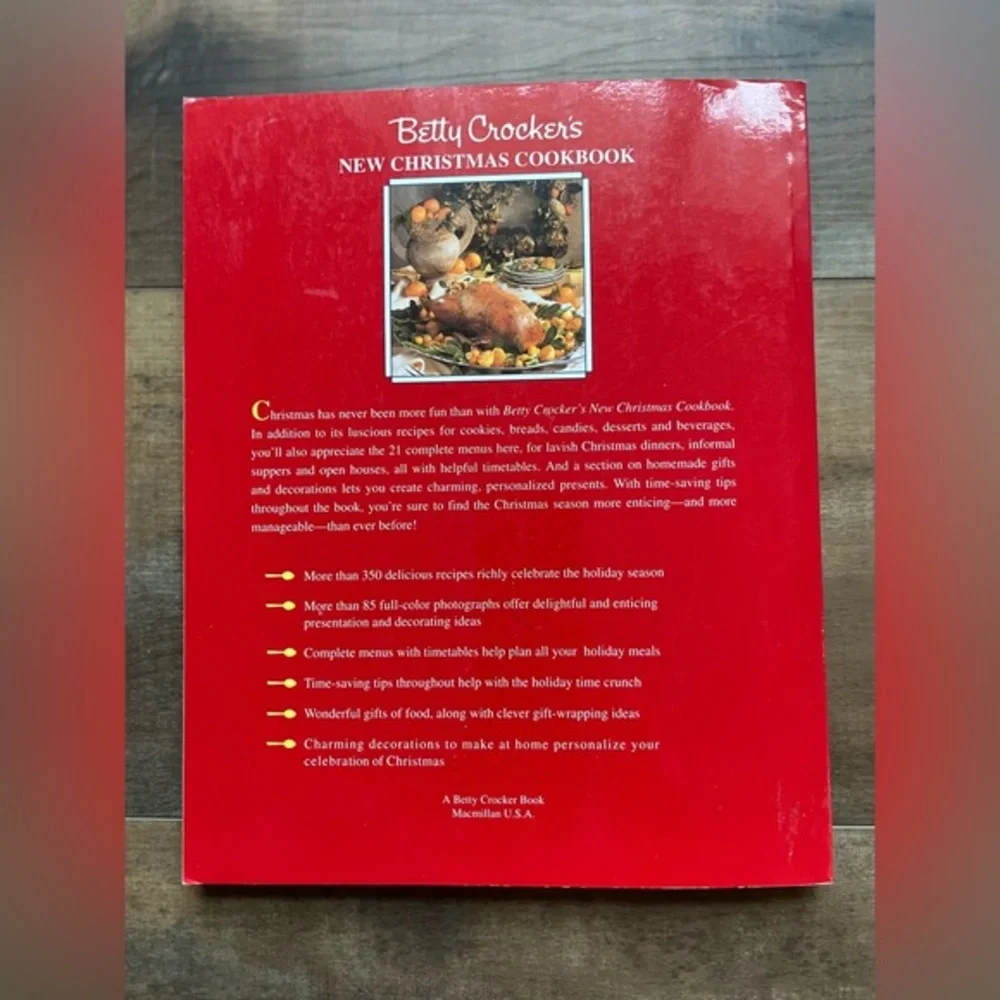 Betty Crocker New Christmas Holiday Meals Appetizer‎ Dessert Cookbook